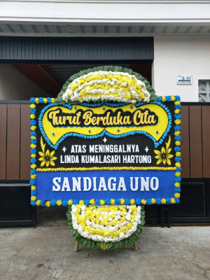Papan Bunga Duka di Warunggunung